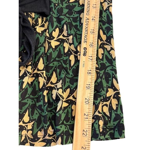Diane von Fürstenberg Silk Blend Floral Tie-Front Top Size M Leaf Print GUC - Picture 9 of 12